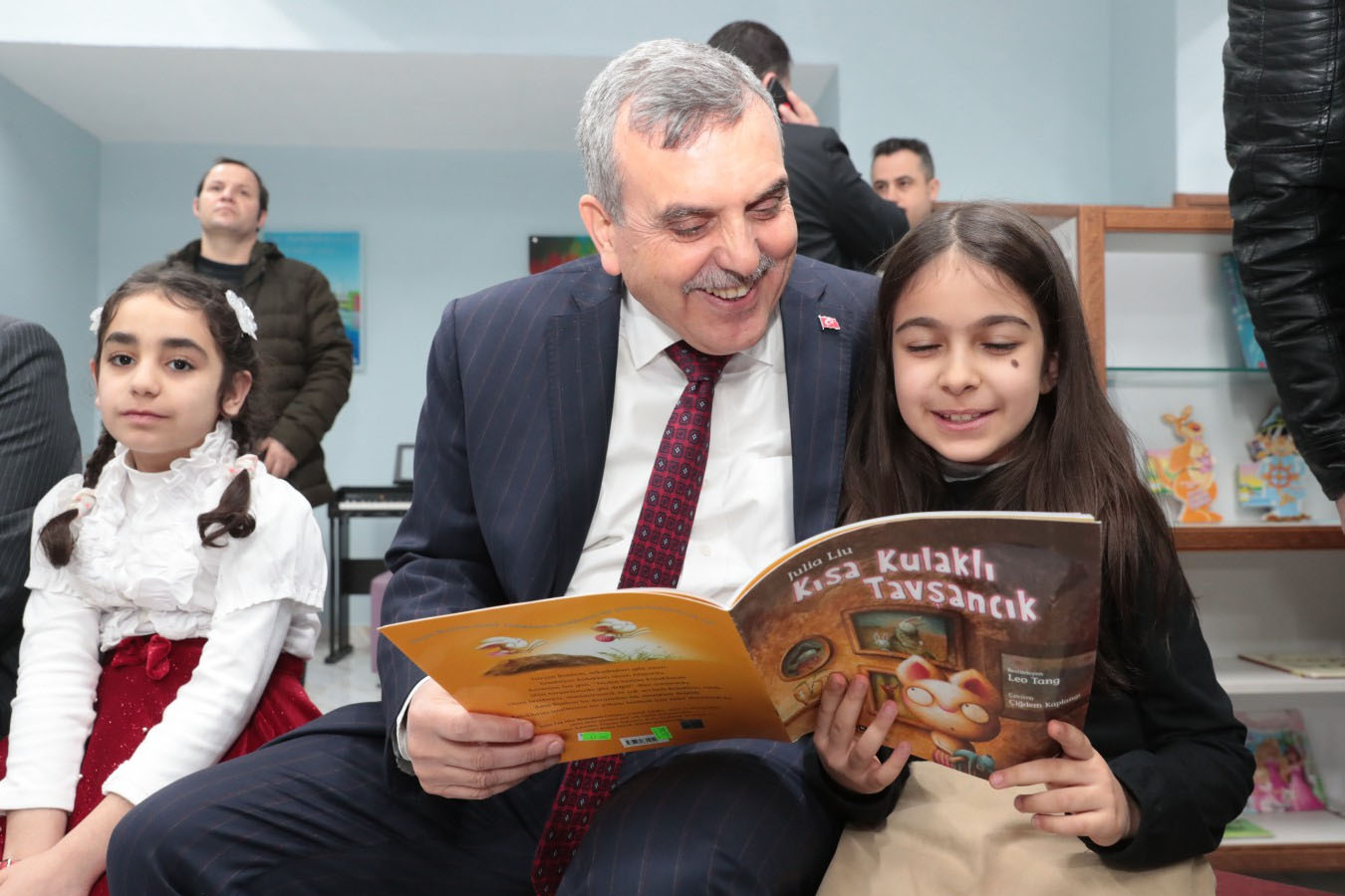 BAŞKAN BEYAZGÜL, “23 NİSAN GELECEK NESİLLERE AKTARILAN EN BÜYÜK EMANETTİR” (2)