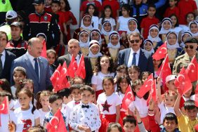 BAŞKAN BEYAZGÜL, ‘’SEVGİNİN MERKEZİNDE ÇOCUKLAR VAR’’ (1)