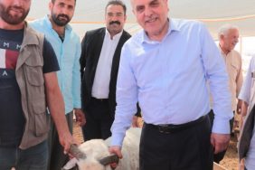 BAŞKAN BEYAZGÜL, “BU BAYRAM PAYLAŞMANIN HUZUR İKLİMİNİ YAŞAYALIM” (1)