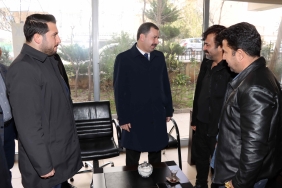 KKöprüBld- Başkan Baydilli Esnaf Ve Vatandaşlara Karaköprü’yü Kalkındracak Projelerini Anlatıyor (1)