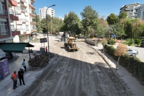 BÜYÜKŞEHİR'DEN ASFALT HAMLESİ (3)
