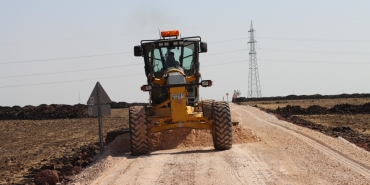 BÜYÜKŞEHİR BELEDİYESİ'NDEN KIŞ ÖNCESİ YOL ATAĞI (2)