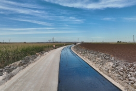 BÜYÜKŞEHİR BELEDİYESİ’NDEN VİRANŞEHİR KIRSALINA KONFORLU YOL (1)