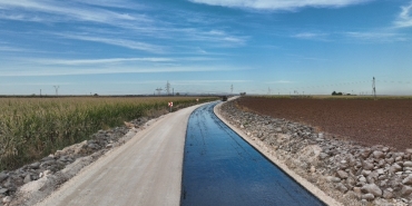 BÜYÜKŞEHİR BELEDİYESİ’NDEN VİRANŞEHİR KIRSALINA KONFORLU YOL (1)