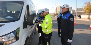 BÜYÜKŞEHİR ZABITASINDAN OKUL SERVİSLERİNE DENETİM (5)